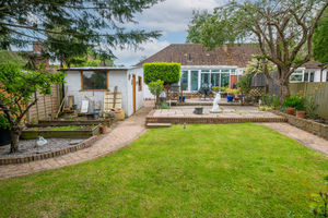 Alderwood Close